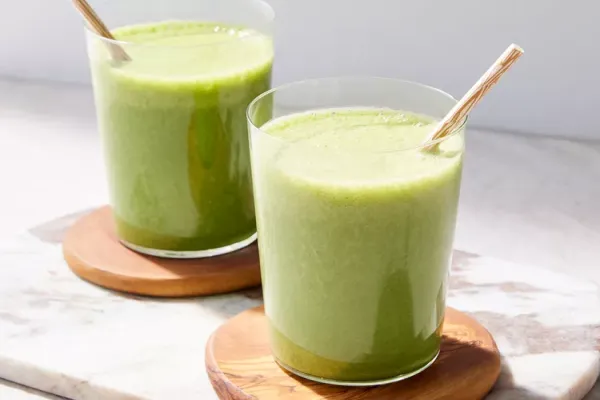 Spinach and Banana Power Smoothie