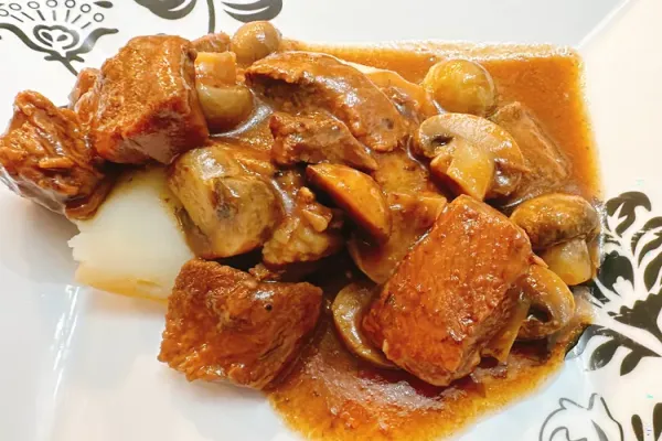 Slow Cooker Beef Tips with Mushroom Gravy