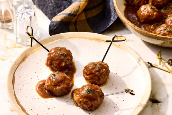Slow Cooker Chicken Apple Butter Meatballs