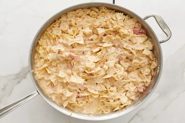 Creamy Pasta with Cauliflower